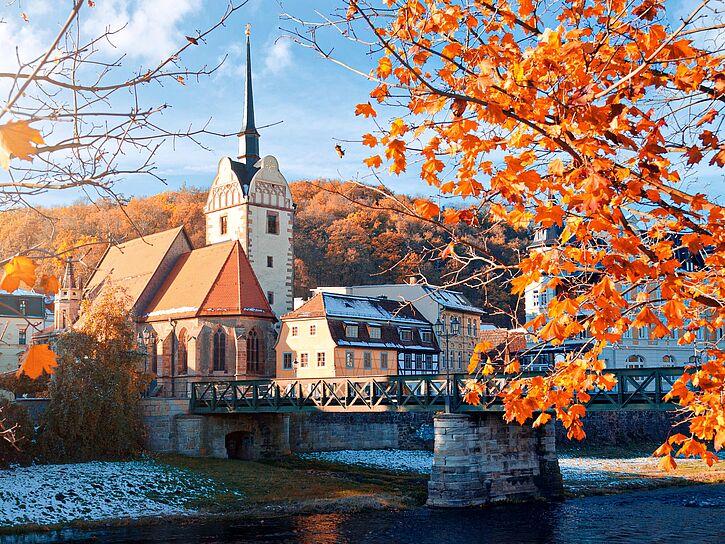 Kirche St. Marien an der Weißen Elster im herbstlichen Gera.