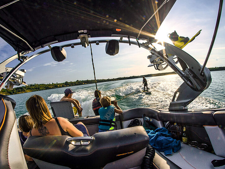 Urlaub Hainer See Motorboot Wake Boarden