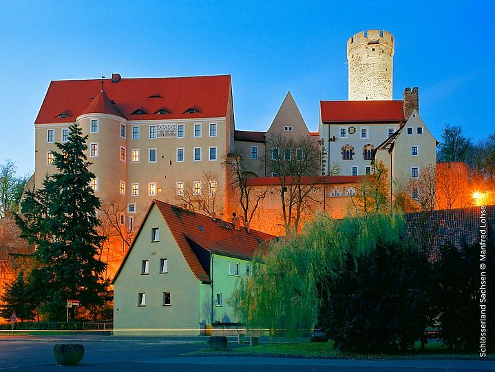 Burg Gnandstein zur blauen Stunde