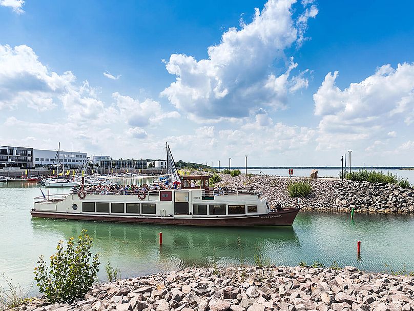 Schifffahrt & Bootstouren im Leipziger Neuseenland