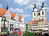 Wittenberger Markplatz mir Rathaus und Kirche St. Marien. 