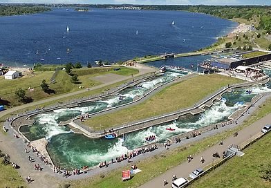 Luftaufnahme von der Wildwasserbahn