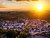 Blick auf Annaberg-Buchholz und die St.-Annen-Kirche im Sonnen-Untergang.