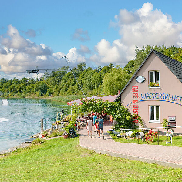 Leipziger Neuseenland Kulkwitzer See Wasserski Anlage