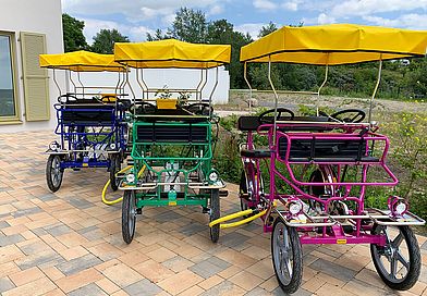 Tretmobile mit Sonnensegel für 2 bis 4 Personen