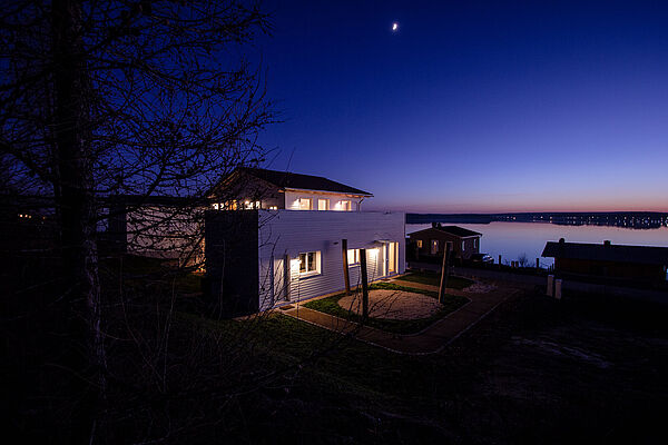 Ferienhaus "Haus im Schilf" am Hainer See bei Leipzig, Blaue Stunde