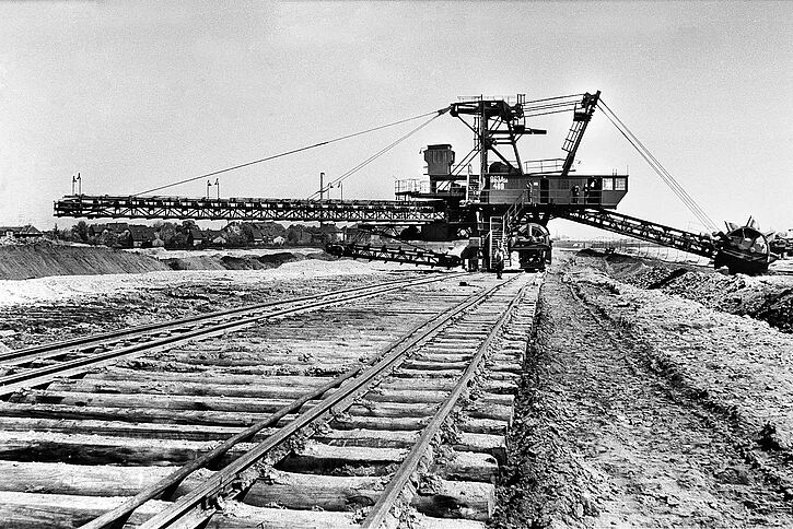 Leipziger Neuseenland Tagebau Schaufelradbagger 1954