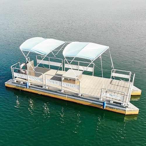 Mit dem E-Floß auf den Hainer See! 🕶️ ☀️ 🌊 Die Natur genießen – und dazu ein Hauch von Abenteuer. Mit einem E-Floß...