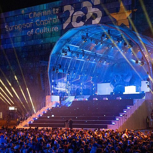 Kleidung aus Pilzen? 48-h-Kochmarathon? 🍄🍴 Wer Chemnitz als Kulturhauptstadt Europas kennenlernen möchte, kann die...
